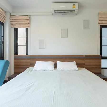 Loft Style Townhouse Near Old City Chiang Mai Exterior foto