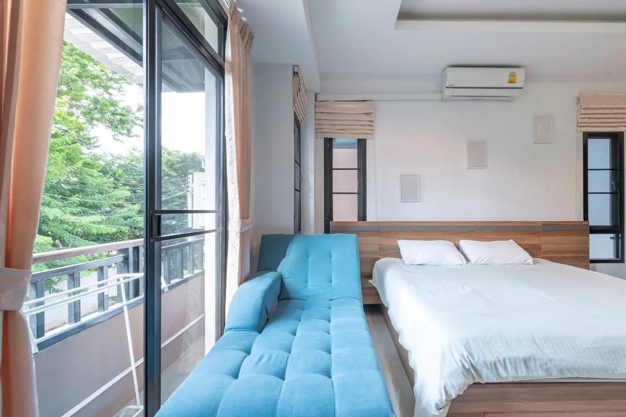 Loft Style Townhouse Near Old City Chiang Mai Exterior foto